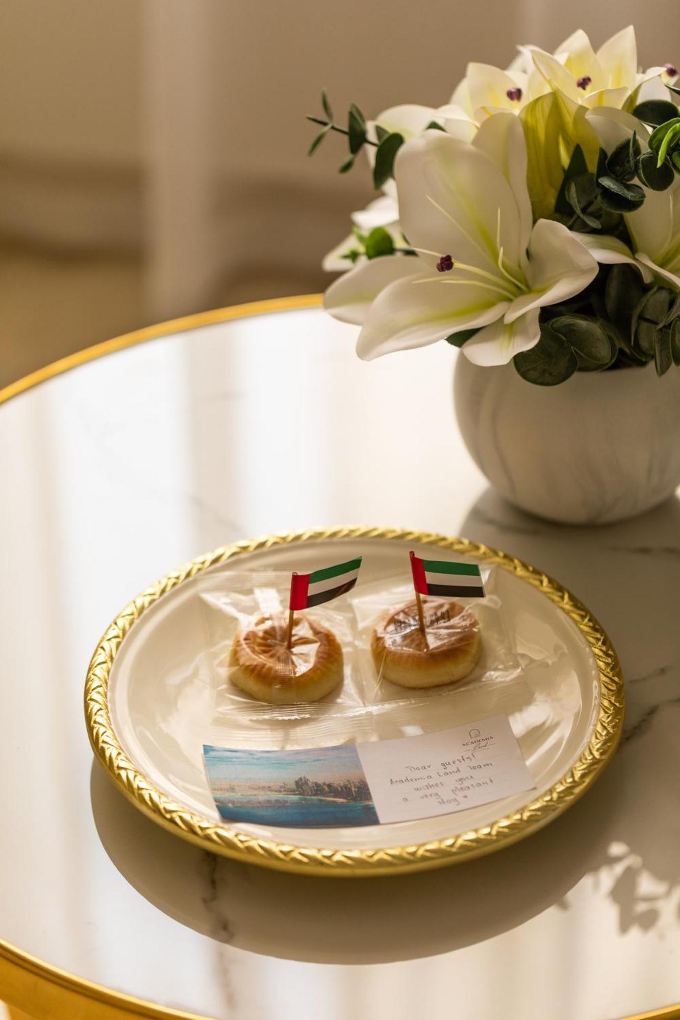 Happy Academia Jbr Apartment Dubai Bagian luar foto