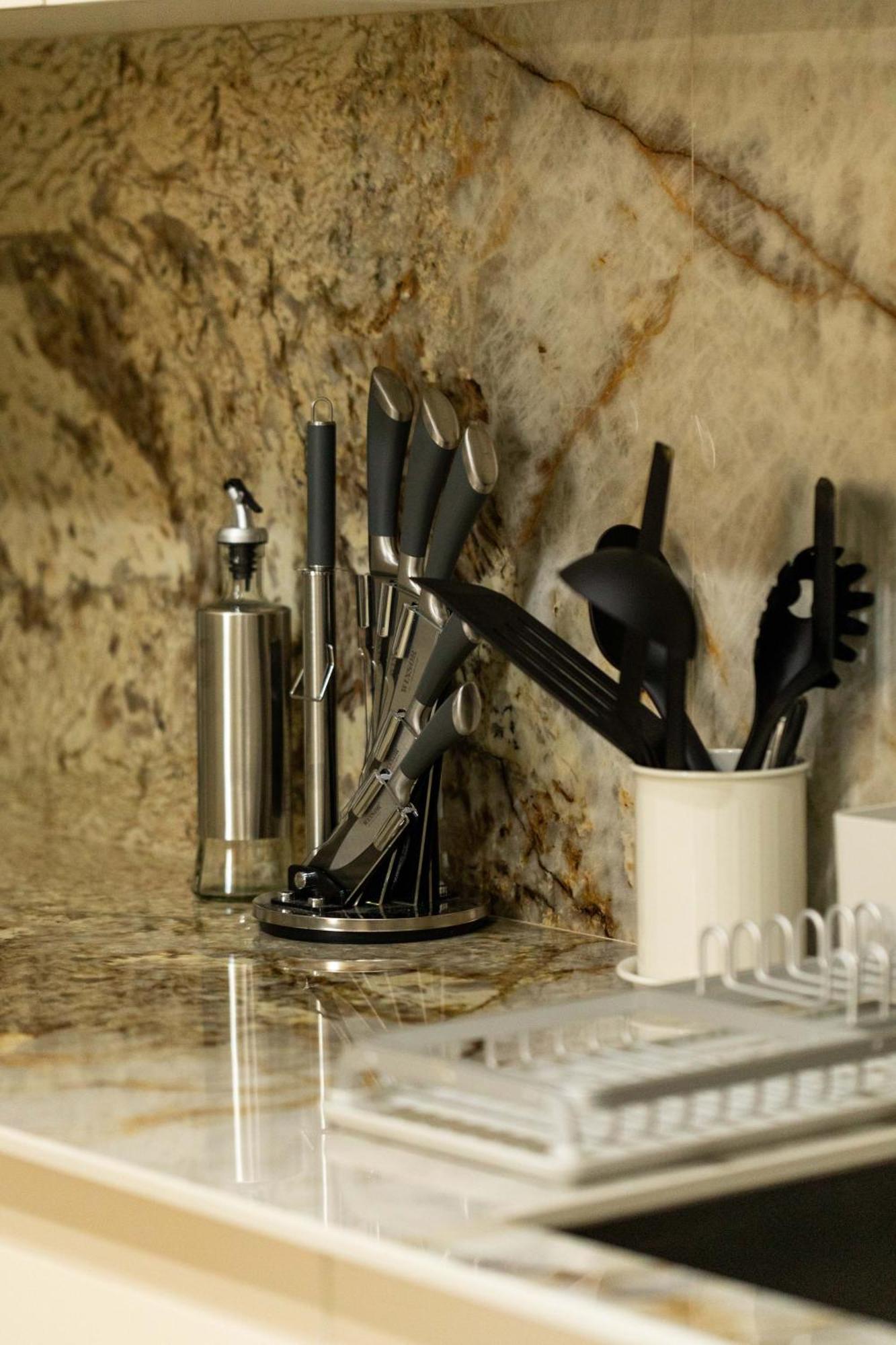 Happy Academia Jbr Apartment Dubai Bagian luar foto